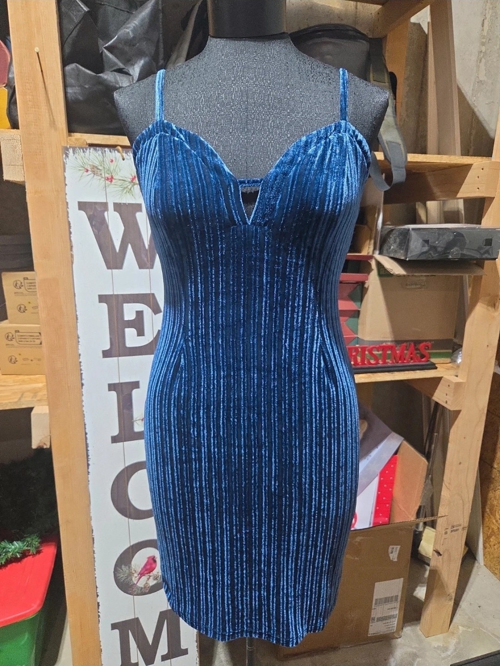 - Forever 21 Blue Velvet Ribbed Spaghetti-Strap Bodycon Dress